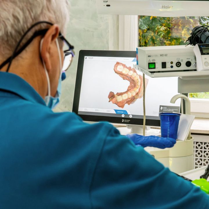 Metallfreie Zahnmedizin in der Praxis Zahnarzt Nizar Kassem